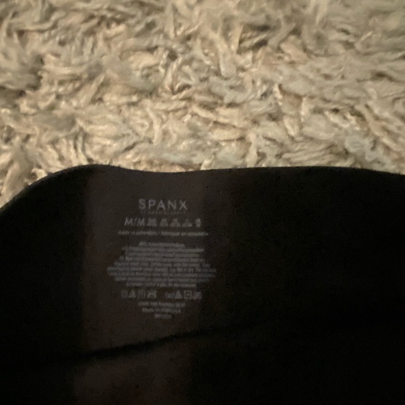 SPANX Black and Gray Leggings - Picture 3 of 5